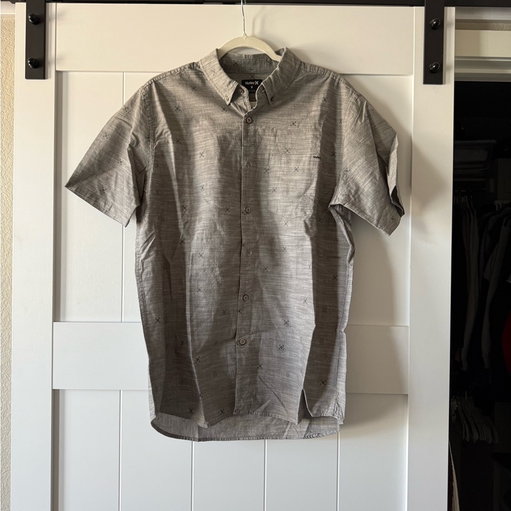 NWOT Hurley Men’s Grey One and Only Palm Trip Button Down Shirt - Picture 3 of 11